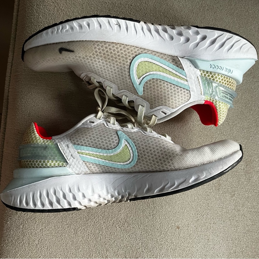 Nike Legend React Women’s Athletic Shoes
